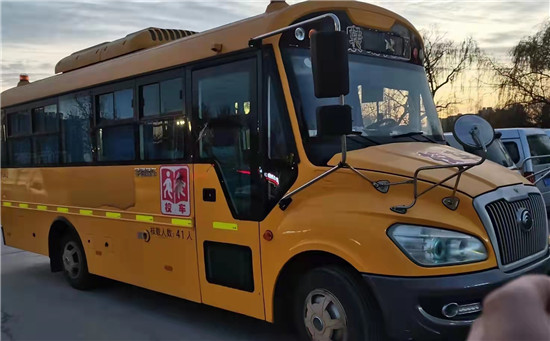 二手中小學(xué)校車